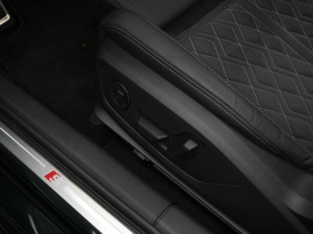 Audi A3 SPORTBACK 45 TFSI e 245 pk S-tronic S edition Competition / S-Line | GOODWOOD GREEN | Matrix LED | Elektr. verstelbare stoel | Leder/alcantara | Bang & Olufsen | Achteruitrijcamera | Navigatie