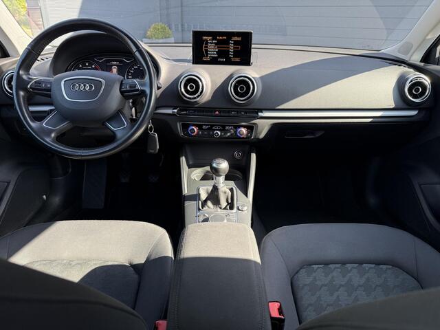 Audi A3 SPORTBACK 1.2 TFSI Ambition Pro Line S 1e Eigenaar,Navi,Clima,Cruise,6 Bak,Stoelverwarming,110pk,Pdc,Lmv 18'',Apk tot 04-2026
