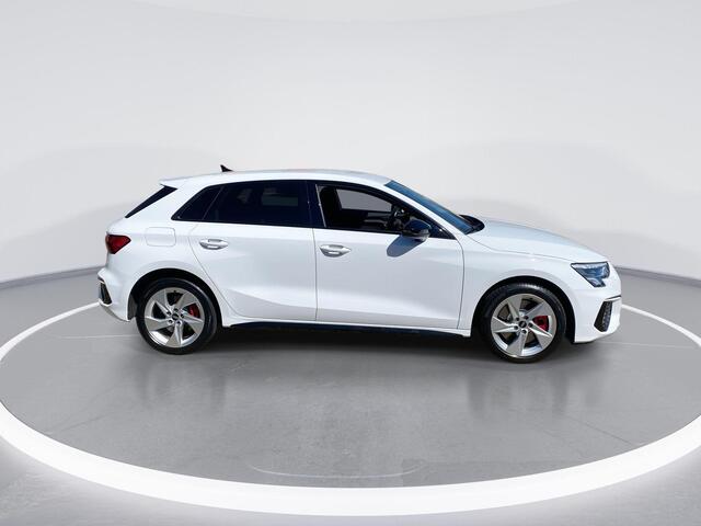 Audi A3 SPORTBACK 45 TFSI PHEV 245PK Business edition | S-line Exterieur | Digitaal Display | Stoelverwarming |