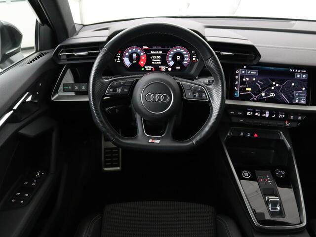 Audi A3 SPORTBACK 30 TFSI S edition | Carplay | Trekhaak | Sportstoelen | Navigatie | Virtual Cockpit | Half leder | Full LED | Climate control | Cruise control | Getint glas