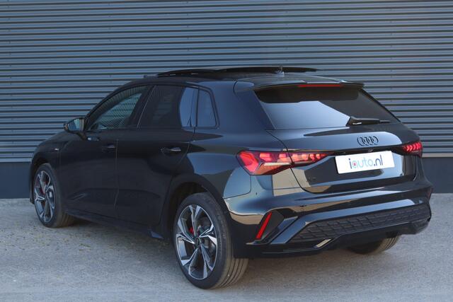 Audi A3 SPORTBACK 45 TFSI e 272pk S edition Competition Pano/Matrix LED/Navi+/Keyless/Camera/ACC/Dodehoek