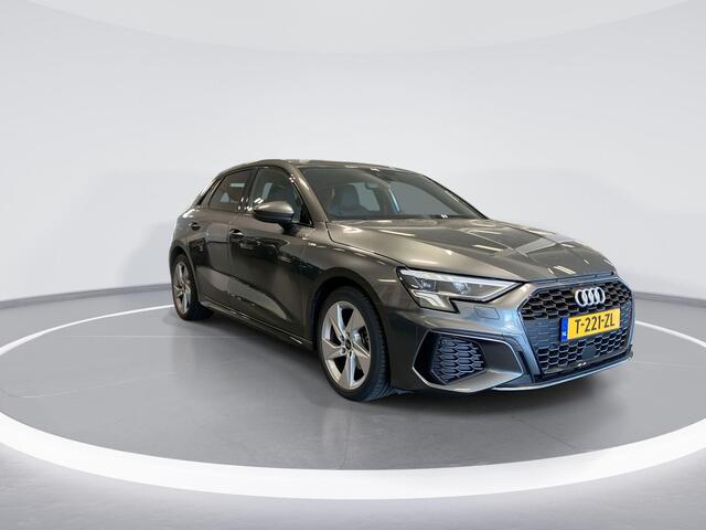 Audi A3 SPORTBACK 30 TFSI 110pk S-Tronic S Edition · Camera · Zwart Optiek · Stoelverwarming · Parkeerassistent · Sportstoelen · ACC · Apple/Android Car Play · Garantie t/m 16-10-2027 of 100.000km