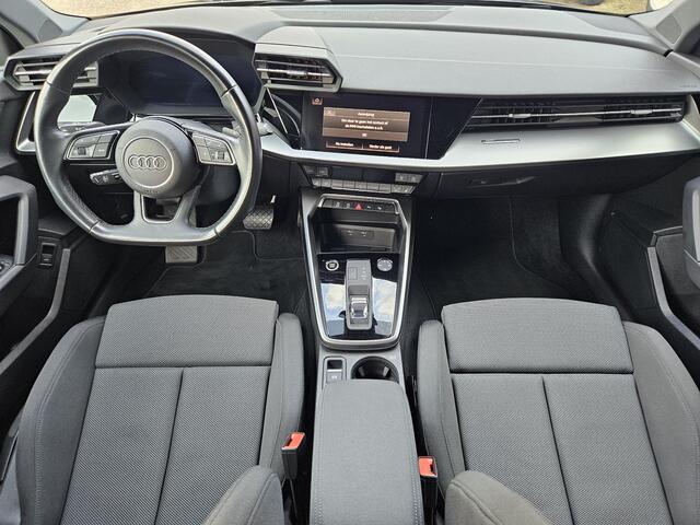 Audi A3 SPORTBACK 35 TFSI edition one /Apple Carplay/Virtual cockpit/Parkeersens. rondom/Adapt. Cruise Contr./Stoelverwarming/(MET GARANTIE*)
