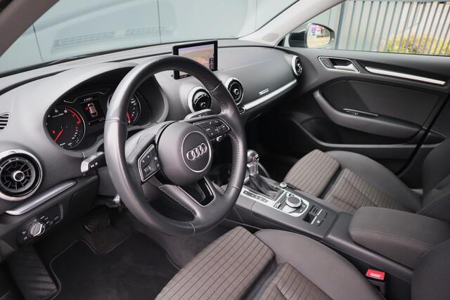 Audi A3 SPORTBACK 1.0 TFSI Sport S Line Edition Automaat Sportstoelen Navigatie Cruise control