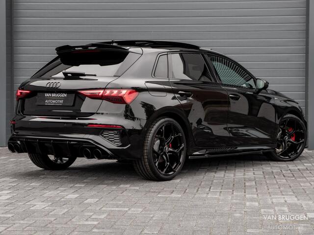 Audi A3 SPORTBACK 35 TFSI S-Line Pano B&O RS-Stoelen Head-Up BTW ACC Sfeer
