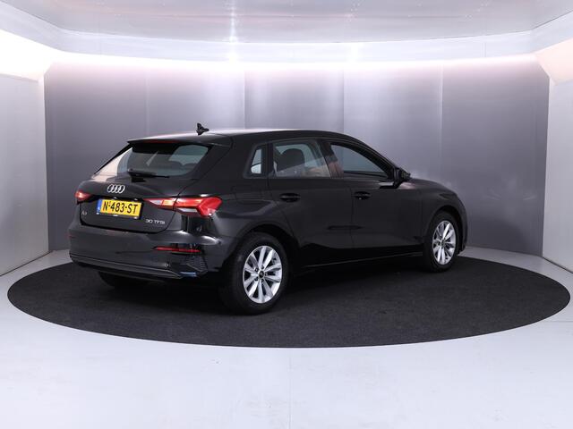 Audi A3 SPORTBACK 30 TFSI Pro Line 110 pk S-tronic | Navigatie via App | Parkeersensoren achter | Cruise control | Apple Carplay/Android Auto | LED koplampen |