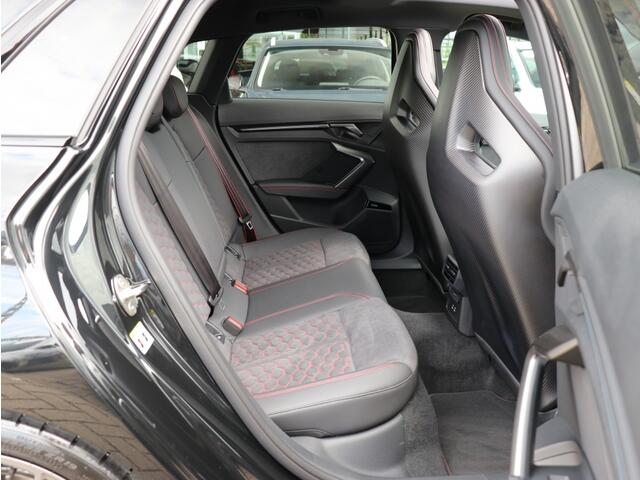 Audi A3 SPORTBACK 2.5 TFSI RS 3 quattro I Panoramadak I Kuipstoelen I Sonos