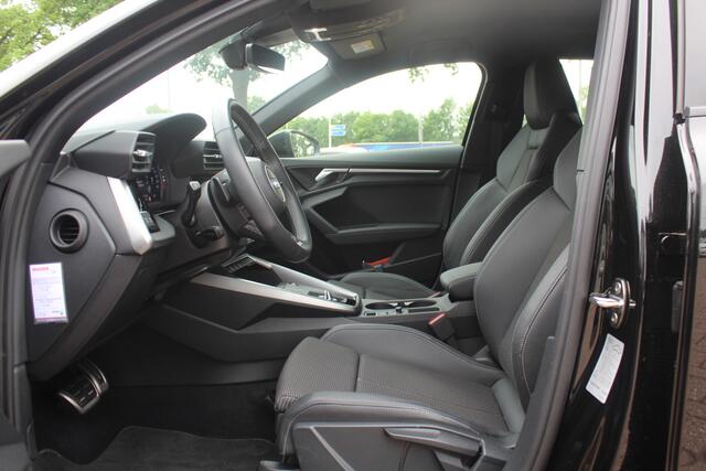 Audi A3 SPORTBACK 30 TFSI S edition / Virtual Cockpit / Apple CarPlay / Full LED / 17'' / Navigatie / Half leder / Parkeerhulp achter / ACC
