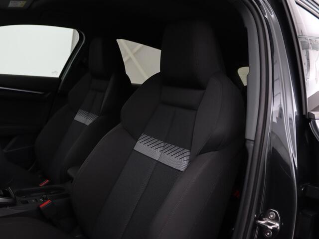 Audi A3 SPORTBACK 45 TFSIe Business Edition | Head-Up | Stoelverwarming | Adaptive cruise | Carplay | Bang & Olufsen | Matrix LED | Keyless | Park Assist | Virtual Cockpit