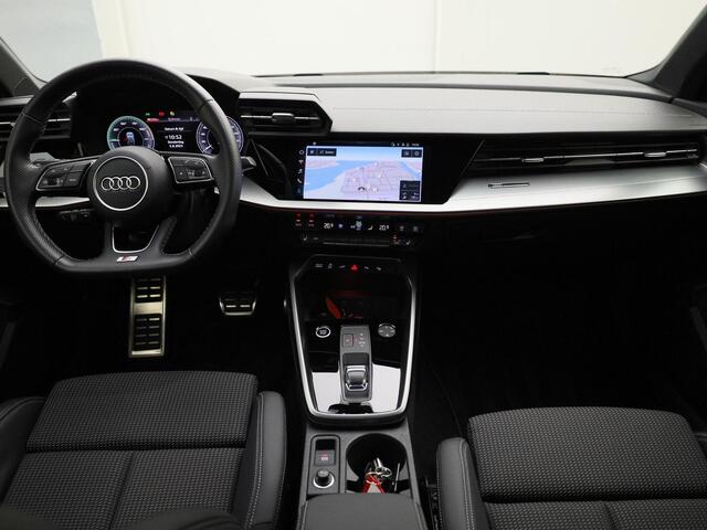 Audi A3 SPORTBACK 40 TFSIe 150kW/204PK Advanced · S-line Interieur · Navigatie · Stoelverwarming · Drive select · Leder/stof