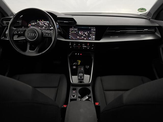 Audi A3 SPORTBACK 30 TFSI S-line Airco, Navi, Parkeersensoren, Virtual desk, Cruise control, Stoelverwarming, A start stop