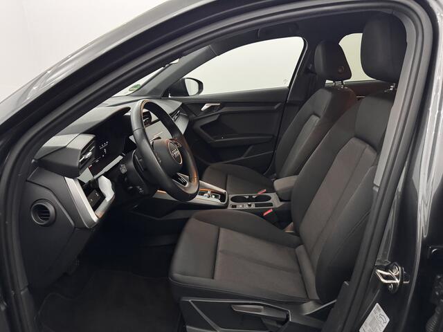 Audi A3 SPORTBACK 30 TFSI S-line Airco, Navi, Parkeersensoren, Virtual desk, Cruise control, Stoelverwarming, A start stop