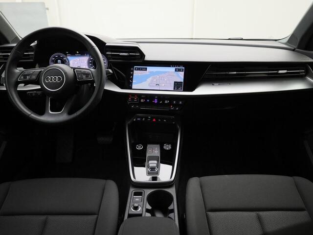Audi A3 SPORTBACK 40 TFSIe 204PK · Apple Car Play · Navigatie · Stoelverwarming · Keyless · Drive select