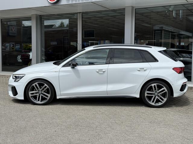 Audi A3 SPORTBACK A3 35 TFSI Sportback S Edition (3x S line) !! | Alcantara bekled