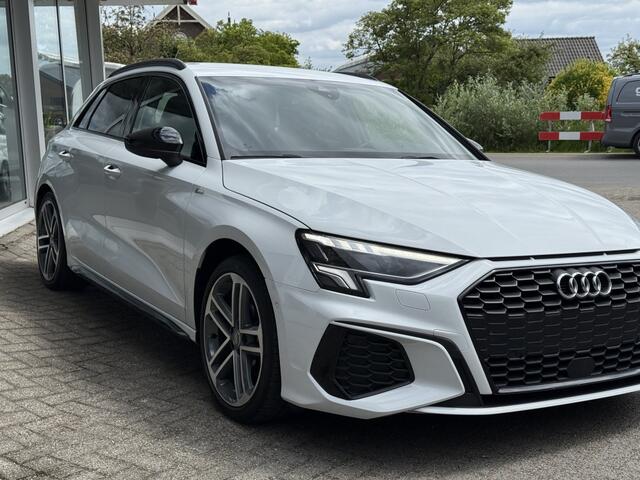 Audi A3 SPORTBACK A3 35 TFSI Sportback S Edition (3x S line) !! | Alcantara bekled