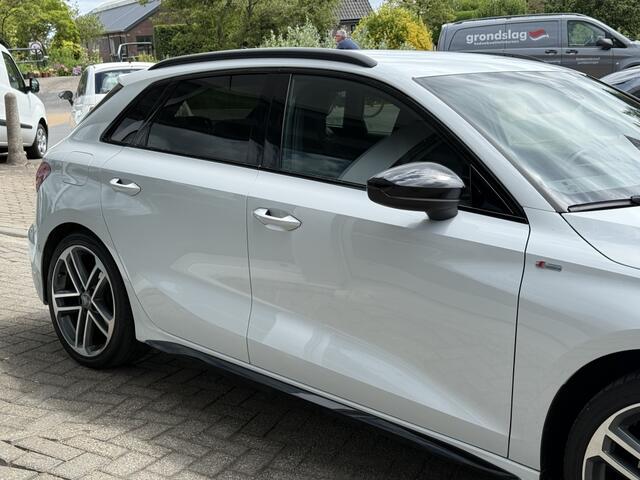 Audi A3 SPORTBACK A3 35 TFSI Sportback S Edition (3x S line) !! | Alcantara bekled