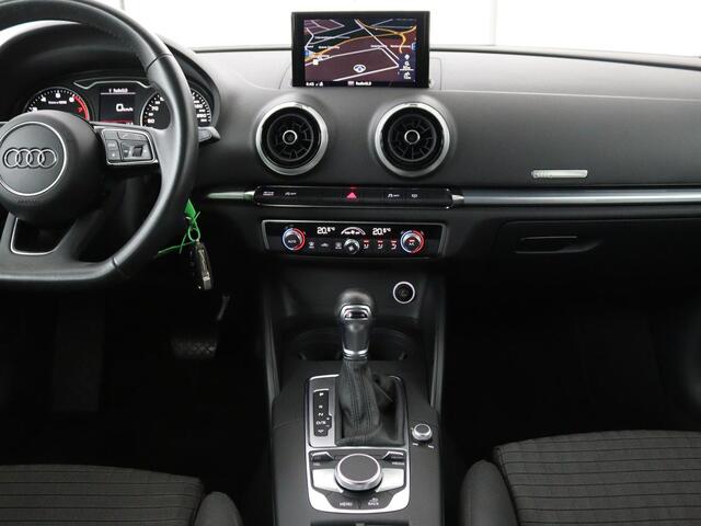 Audi A3 SPORTBACK 30 TFSI Sport | Full LED | Sportstoelen | Navigatie | Climate control | Bluetooth | Cruise control | Parkeerhulp