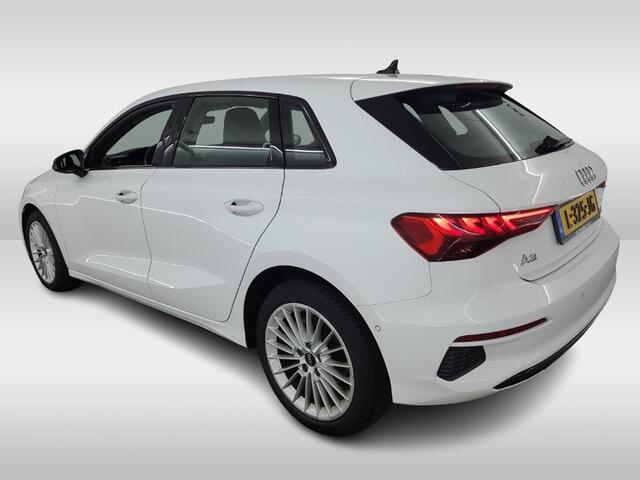 Audi A3 SPORTBACK 30 TFSI Business edition (111 PK) 1e-Eig. & Dealer-Onderh. BOVAG-Garantie. NL-Auto. Navigatie/Apple-Carplay/Android-Auto, Cruisecontrol, Parkeersensoren-V+A, Achteruitrijcamera, Stoelverwarming, DAB, Lm-Velgen-17Inch, Virtual Cockpit, Sportstoelen, Privac