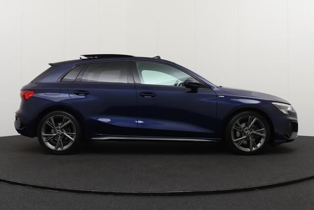 Audi A3 SPORTBACK 35 150 PK Aut. S-Line Pano-dak Leder 18'LMV