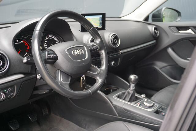 Audi A3 SPORTBACK 1.2 TFSI Attraction Pro Line | Origineel NL | Leder | Cruise Control | Airco | Navigatie |