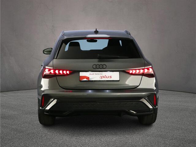 Audi A3 SPORTBACK 30 TFSI S edition | Trekhaak | Keyless | Full-Led | ACC | Sonos | Virtual cockpit | Headup | Camera |