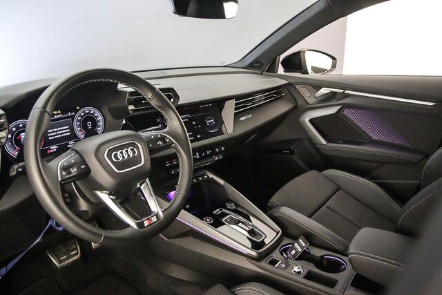 Audi A3 SPORTBACK 30 TFSI S edition | Trekhaak | Keyless | Full-Led | ACC | Sonos | Virtual cockpit | Headup | Camera |