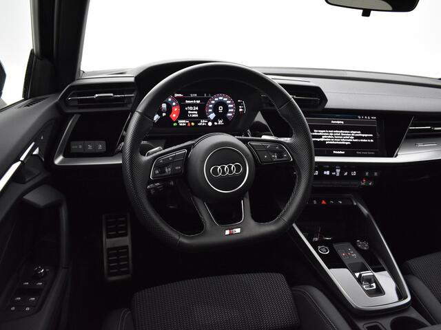 Audi A3 SPORTBACK 35 TFSI S edition · Apple/Android Car Play · Camera · P-Sensoren · Park Assist · Navi · Zwart Optiek Plus · 17'' Inch · Garantie t/m 30-05-2028 of 100.000km