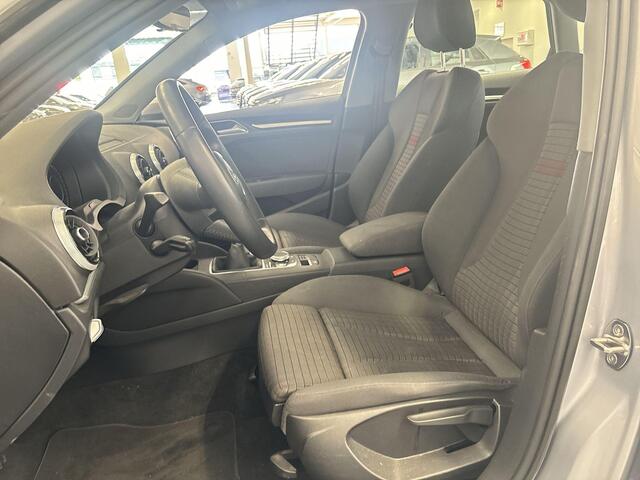 Audi A3 SPORTBACK 30 Tfsi 115pk Advance · Apple/Android Car Play · Virtual Cockpit · Navi · Cruise Control · P-Sensoren · Climatronic · 17'' Inch ·