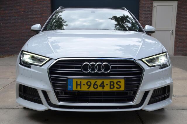 Audi A3 SPORTBACK 35 TFSI CoD Advance Sport S Line Automaat/Navi/Led/Pdc/Ecc/Stoelverwarming/Virtual cockpit/Cr-Controle/18-Inch Lmv/Panoramadak
