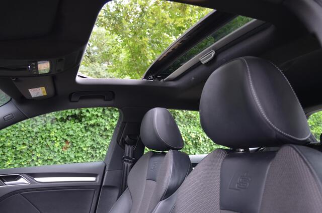 Audi A3 SPORTBACK 35 TFSI CoD Advance Sport S Line Automaat/Navi/Led/Pdc/Ecc/Stoelverwarming/Virtual cockpit/Cr-Controle/18-Inch Lmv/Panoramadak