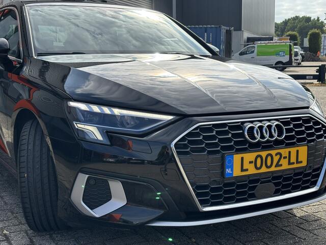 Audi A3 SPORTBACK 30 TFSI Business edition / Navi / Camera / AndroidAuto/Applecarplay / Digital Cockpit /