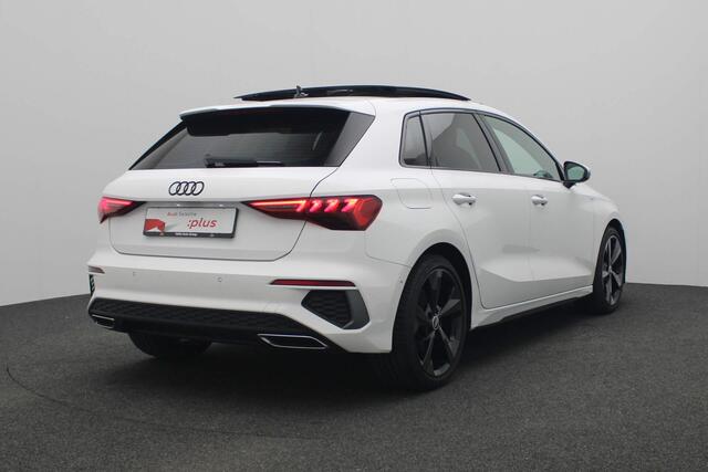 Audi A3 SPORTBACK 35 TFSI 150 pk S-tronic S Edition / S-Line | Panoramadak | Matrix LED | Stoelverwarming | Navigatie
