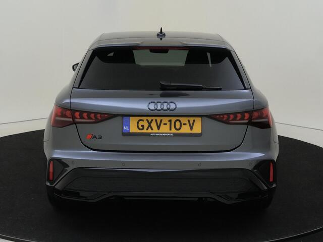 Audi A3 SPORTBACK 35 TFSI S edition | Parkeerassistent | Optiek zwart Plus | Cruise control | CarPlay | Navigatie Plus | Virtual cockpit Plus | Dynamische knipperlichten |