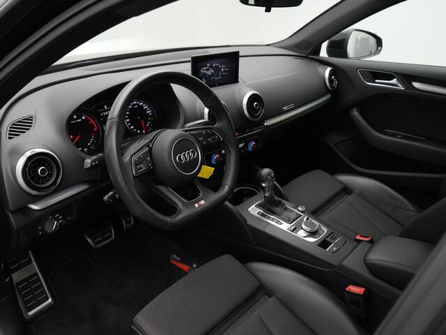 Audi A3 SPORTBACK 30 TFSI 116 pk S-tronic Sport S-Line Edition | Navigatie | Afgevlakt sportstuur | Parkeersensoren achter