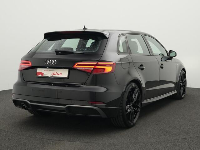 Audi A3 SPORTBACK 30 TFSI 116 pk S-tronic Sport S-Line Edition | Navigatie | Afgevlakt sportstuur | Parkeersensoren achter