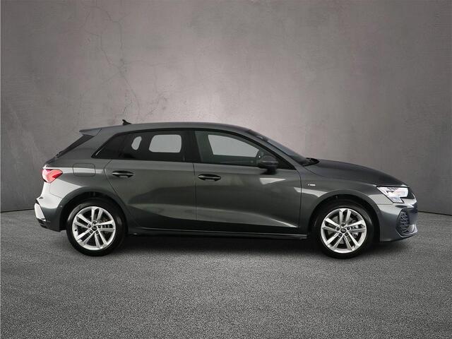 Audi A3 SPORTBACK 40 TFSI e S edition | Trekhaak | Adapt. Cruise | Full-Led | Camera | Optiek zwart | Ambient lighting | Grootlichtassist