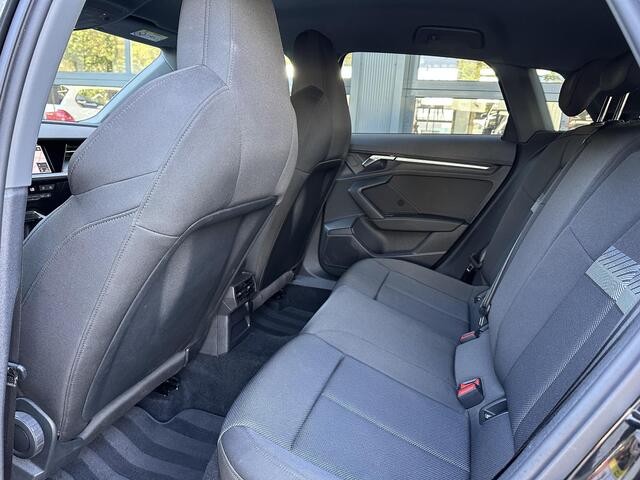 Audi A3 SPORTBACK 30 TFSI Advanced edition | NAVI | BLACK PACK | STOELVERWARMING