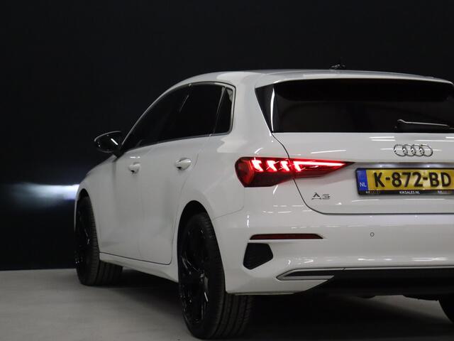 Audi A3 SPORTBACK 30 TFSI Sport [CRUISE CONTROL, APPLE CARPLAY, PARKEERSENSOREN, SPORTSTOELEN, NAVIGATIE, NIEUWSTAAT]
