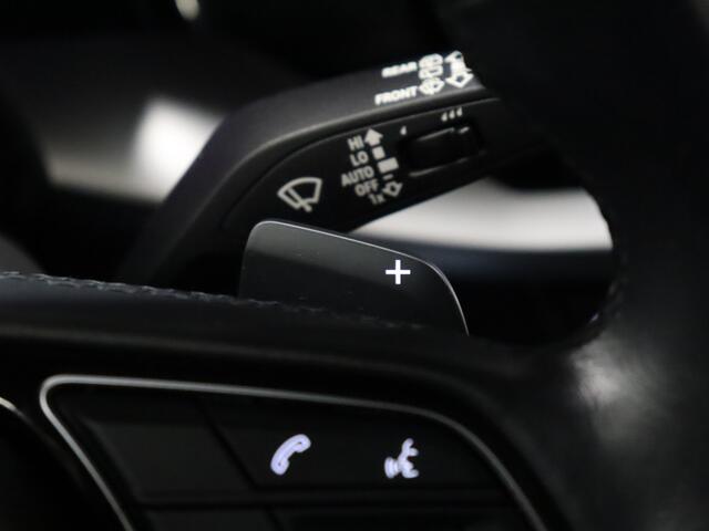 Audi A3 SPORTBACK 30 TFSI Sport [CRUISE CONTROL, APPLE CARPLAY, PARKEERSENSOREN, SPORTSTOELEN, NAVIGATIE, NIEUWSTAAT]