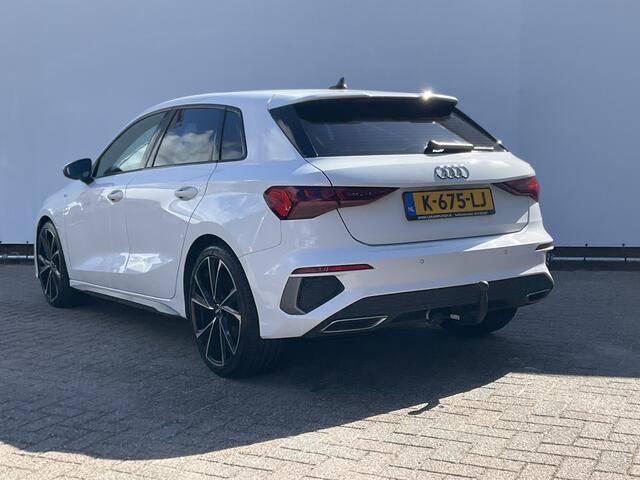 Audi A3 SPORTBACK 30 TFSI (2xS-Line) S edition Carplay Trekhaak Uitstraling
