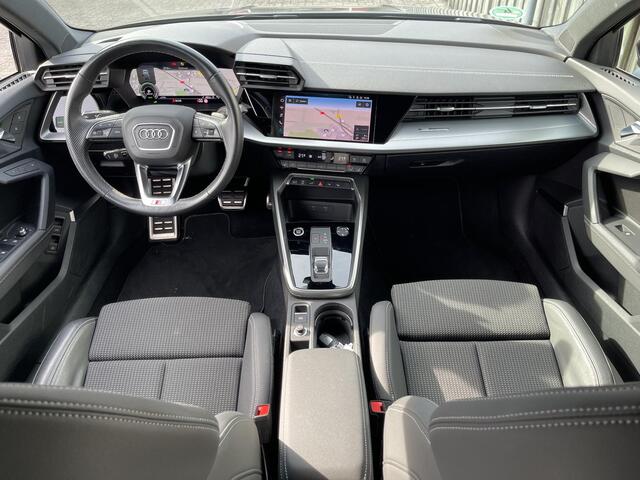 Audi A3 SPORTBACK 40 TFSI e S edition Competition 18"/B&O/Elektrische stoel + memory/Camera/Trekhaak/Keyless/Matrix LED/Adaptieve cruise/Elektrische klep/Stoelverwarming/Keyless