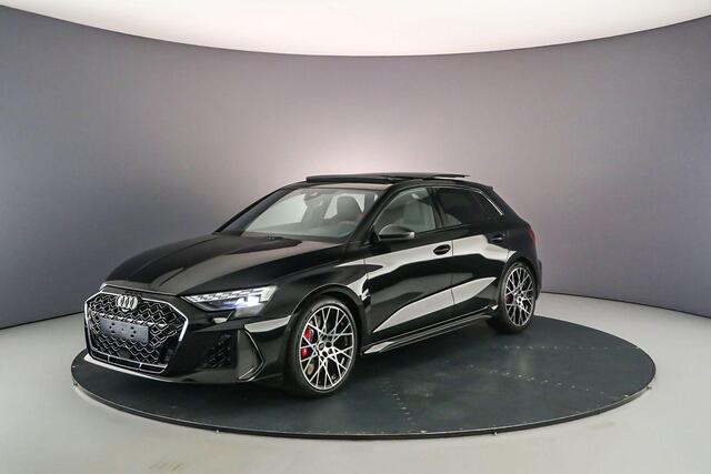 Audi A3 SPORTBACK 2.5 TFSI RS 3 quattro | Adaptief onderstel | Carbon | RS-Sportuitlaat | Pano | RS-Designpakket | Sonos | Headup |