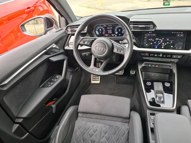 Audi A3 SPORTBACK 30 TFSI S edition / AUTOMAAT/ 2X S-LINE/ PARK. SENSOREN/ LED/ CLIMA/ NAVI/ 17" LMV
