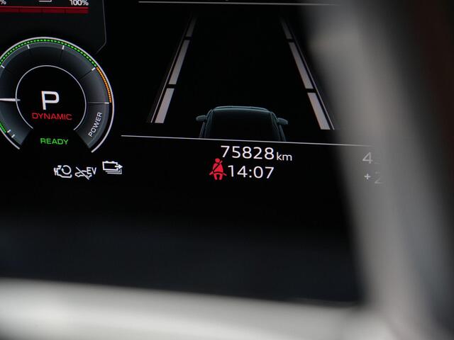 Audi A3 SPORTBACK 45 TFSI e 245 pk S-tronic S edition Competition / S-Line | Stoelverwarming | Navigatie | Parkeersensoren voor/achter | Adaptive Cruise