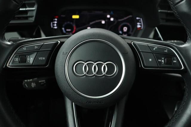 Audi A3 SPORTBACK 30 TFSI Business edition | Adaptive Cruise | Stoelverwarming | Trekhaak | Carplay | Full LED | PDC | Navigatie