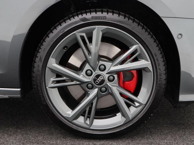 Audi A3 SPORTBACK 45 TFSi e 245 Pk Automaat S-Line Competition | Full LED | Trekhaak | Zwart Optiek | Privacy Glas | Adaptive Cruise | Stoelverwarming | Parkeersensoren | Carplay | 17.648 Km!!