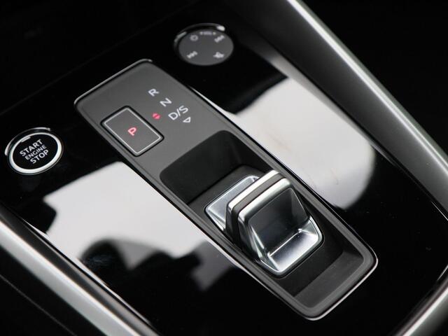 Audi A3 SPORTBACK 45 TFSi e 245 Pk Automaat S-Line Competition | Full LED | Trekhaak | Zwart Optiek | Privacy Glas | Adaptive Cruise | Stoelverwarming | Parkeersensoren | Carplay | 17.648 Km!!