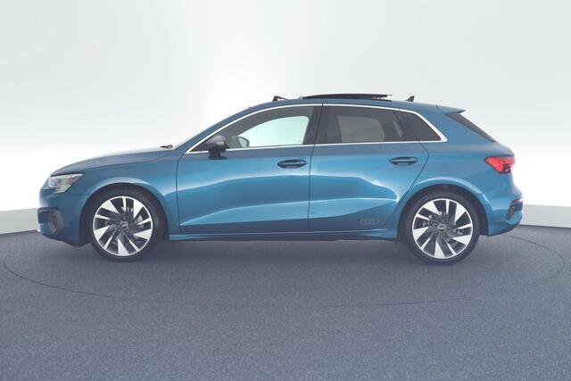 Audi A3 SPORTBACK 35 TFSI 150pk S-Line edition one Panoramadak Stoelverwarming ACC Virtual Cockpit Navigatie