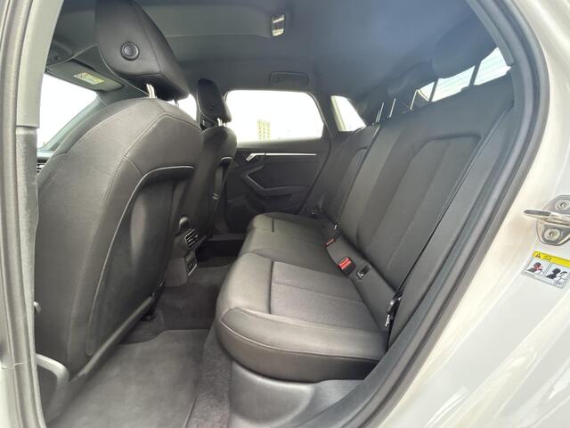 Audi A3 SPORTBACK 40 TFSI e Advance Edition Automaat / Trekgewicht 1.400 kg / PHEV / S-Line ext. / Navigatie / Apple carplay / Android Auto