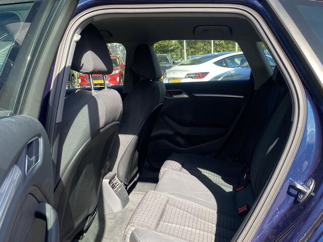 Audi A3 SPORTBACK 30 TFSI Advance VAN: 20.900,- VOOR: 18.440,- UW HERFSTVOORDEEL: 2.460,- | RIJKLAARPRIJS INCL. 12MND BOVAG